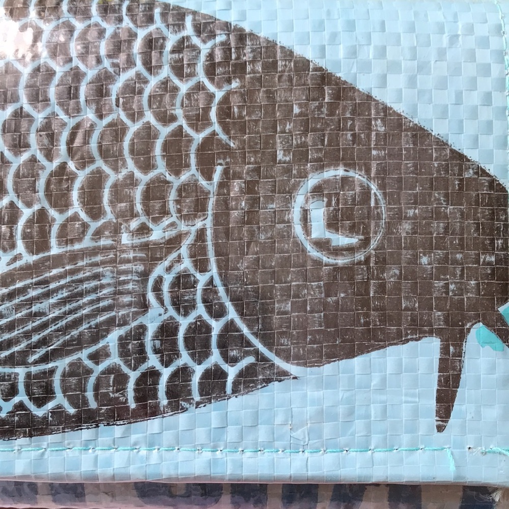Cambodia Fish Clutch. - Picture 2 of 6